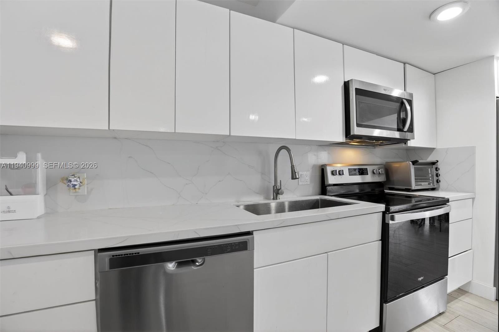 7110 Southwest 54th Street Miami, FL 33155 - Photo 31 of 63