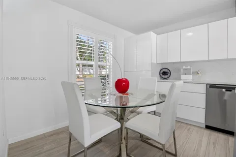 $850,000 | 7110 Southwest 54th Street, Miami, FL 33155