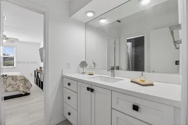 $800,000 | 7110 Southwest 54th Street, Miami, FL 33155