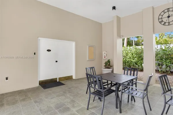 $800,000 | 7110 Southwest 54th Street, Miami, FL 33155