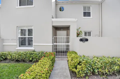 $850,000 | 7110 Southwest 54th Street, Miami, FL 33155