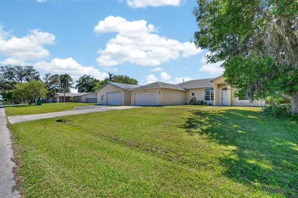$385,000 | 2904 Victory Palm Drive, Edgewater, FL 32141