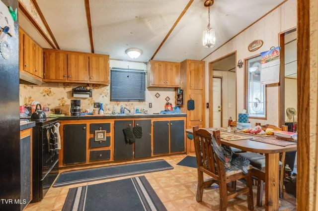 $170,000 | 123 Starlight Drive, Elizabethton, TN 37643