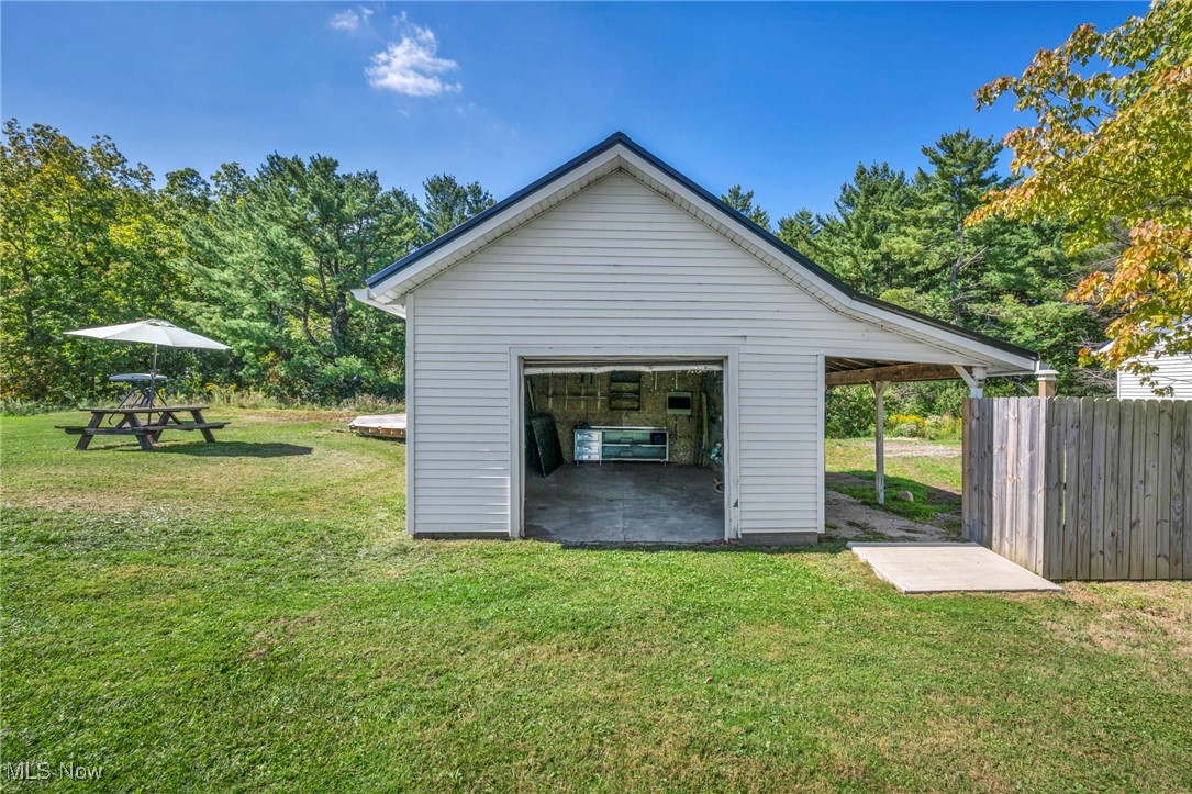 7646 Dewey Road Thompson, OH 44086 - Photo 5 of 46