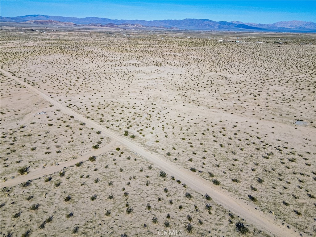 76100 2 Mile Road Twentynine Palms, CA 92277 - Photo 17 of 37 a view of a sky view