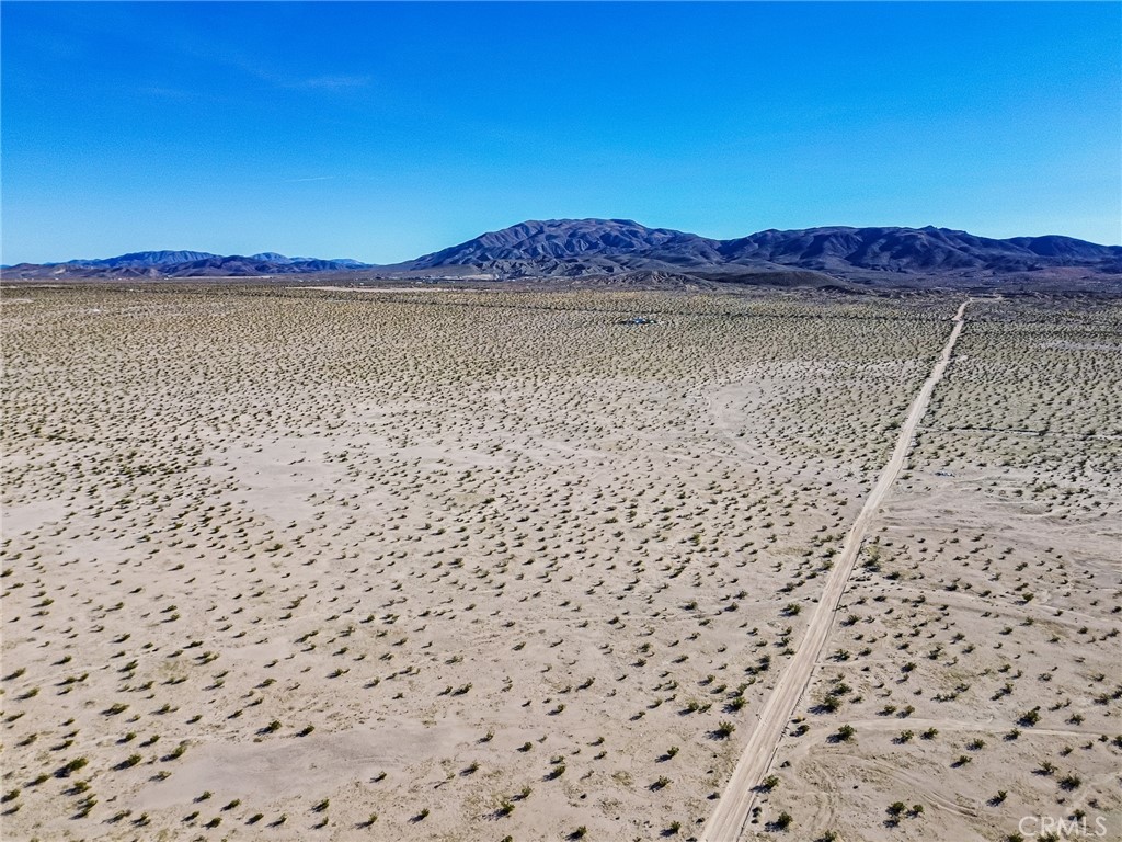 76100 2 Mile Road Twentynine Palms, CA 92277 - Photo 24 of 37 a view of lake and mountain