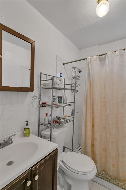 241 Dunseith Street Pittsburgh, PA 15213 - Photo 13 of 23 Gallery Image 13