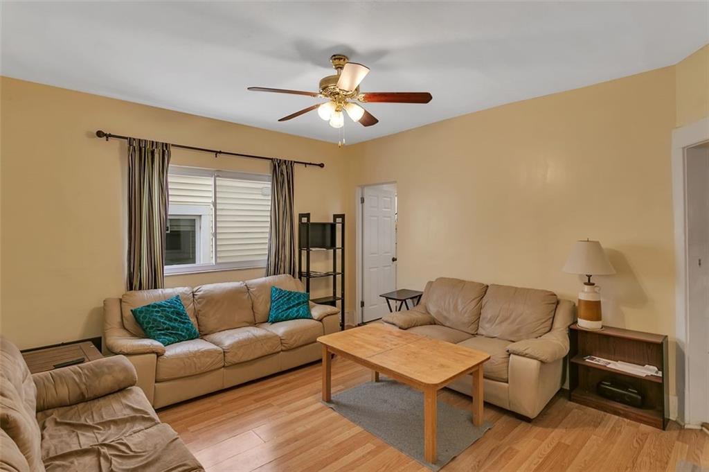 241 Dunseith Street Pittsburgh, PA 15213 - Photo 2 of 23 Gallery Image 2