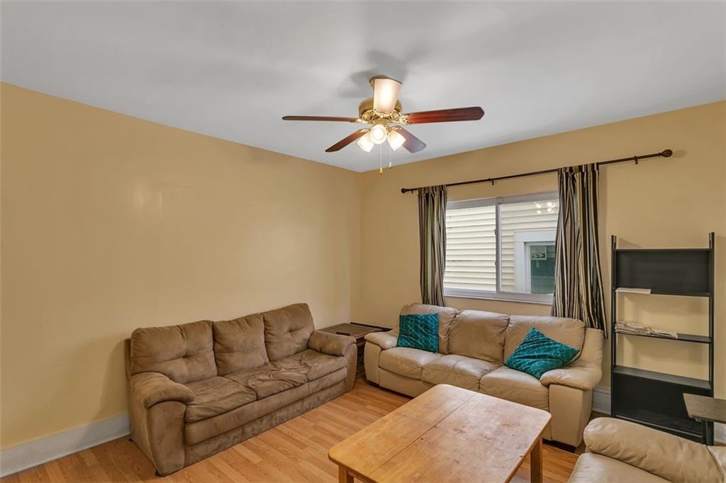 241 Dunseith Street Pittsburgh, PA 15213 - Photo 3 of 23 Gallery Image 3