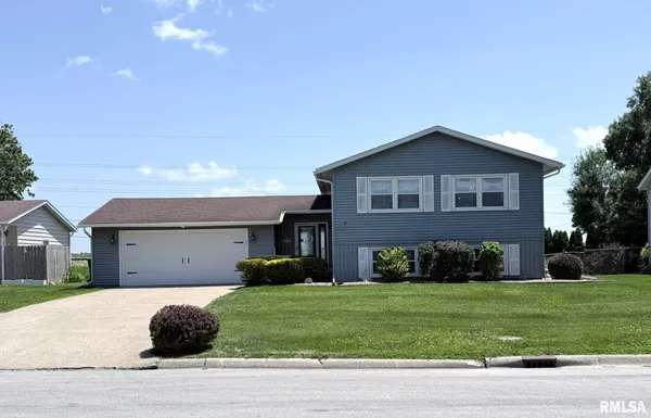 $220,000 | 1639 Meadow Lark Drive, Galesburg, IL 61401