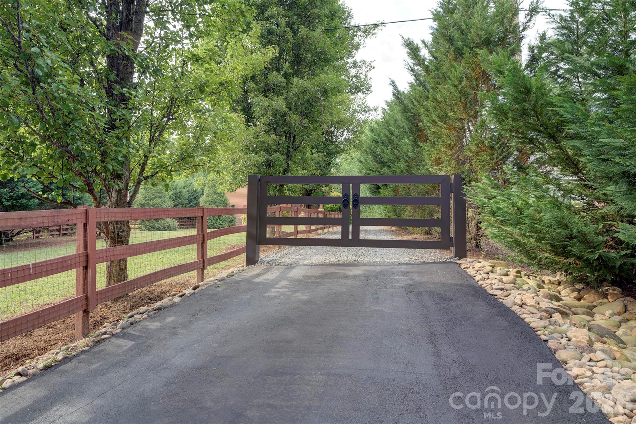 15425 East Rocky River Road Davidson, NC 28036 - Photo 26 of 37