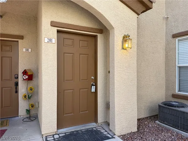 $1,550 | 3910 Legend Hills Street, Unit 201, Las Vegas, NV 89129