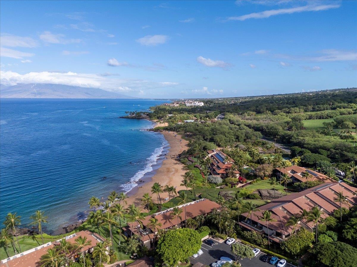4850 Makena Alanui Road, Unit E205 Kihei, HI 96753 - Photo 18 of 45 a view of a city