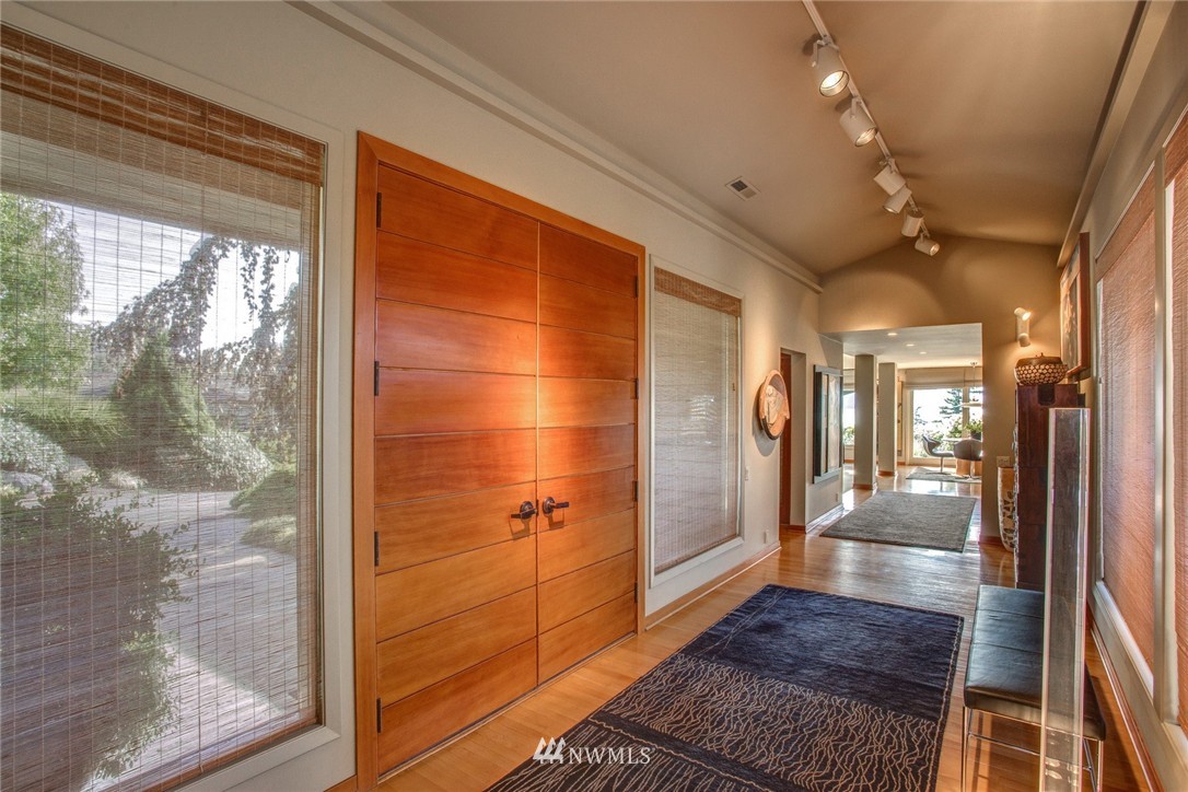 531 Briar Road Bellingham, WA 98225 - Photo 4 of 25