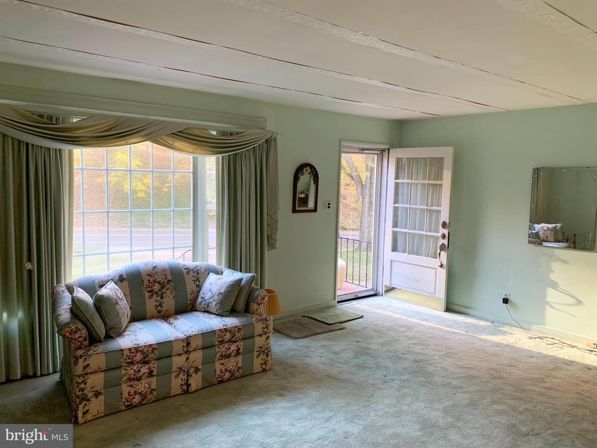 3032 Military Road Arlington, VA 22207 - Photo 5 of 24