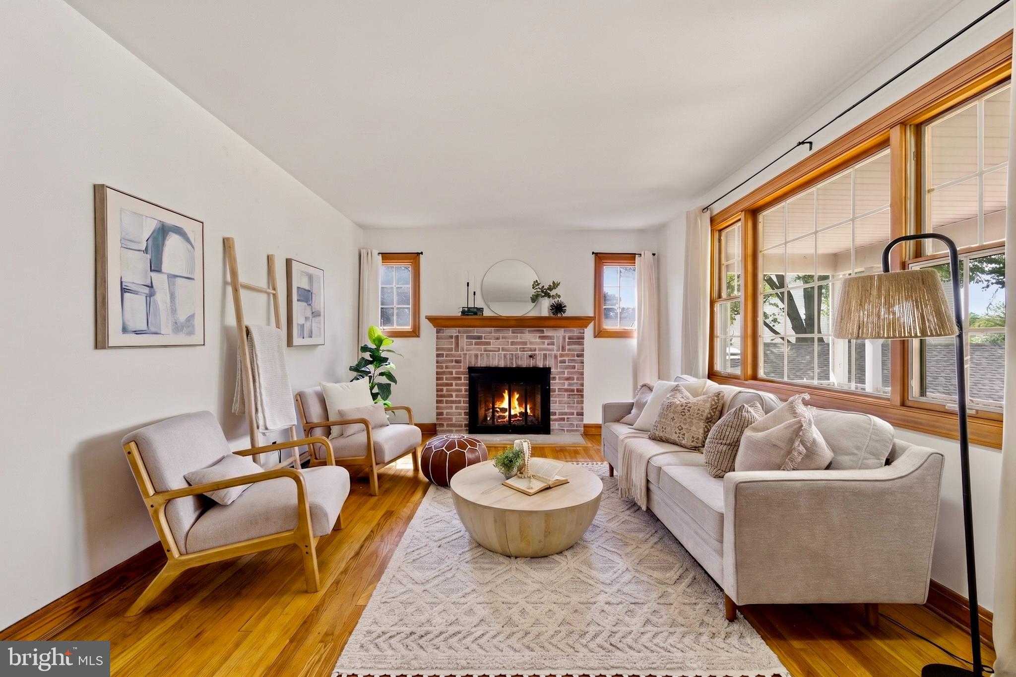 621 Woodsdale Road Baltimore, MD 21228 - Photo 6 of 59