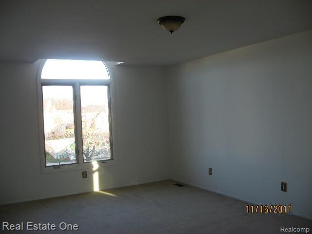 26844 Antique Road Trenton, MI 48183 - Photo 6 of 13 Master Bedroom.jpg