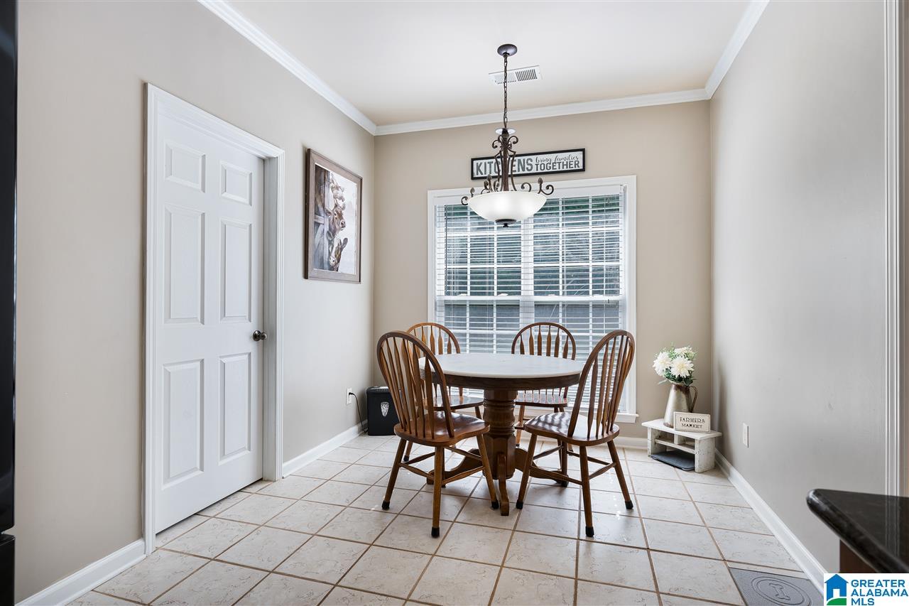 960 Magnolia Road Leeds, AL 35094 - Photo 10 of 33