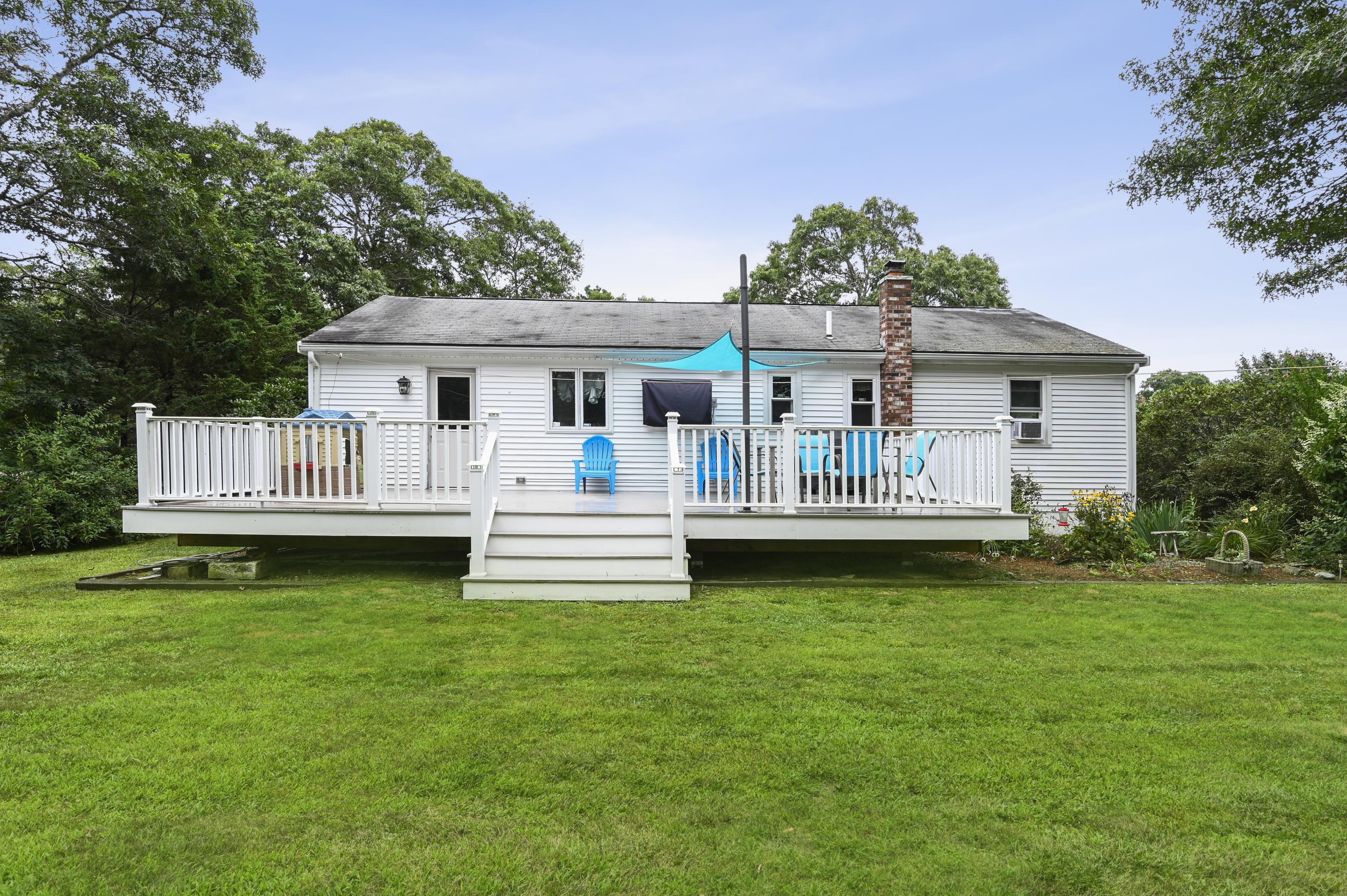 9 High Sachem Road Mashpee, MA 02649 - Photo 2 of 15 7379461