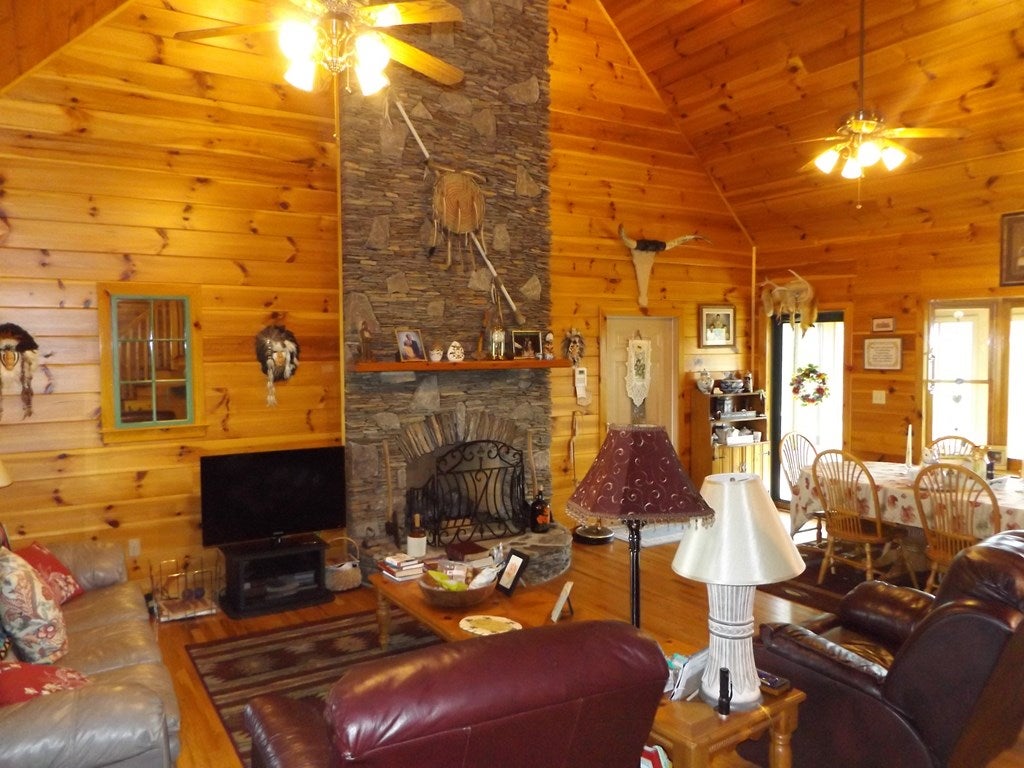 714 Vass Mill Road Laurel Fork, VA 24352 - Photo 5 of 57 Gallery Image 5