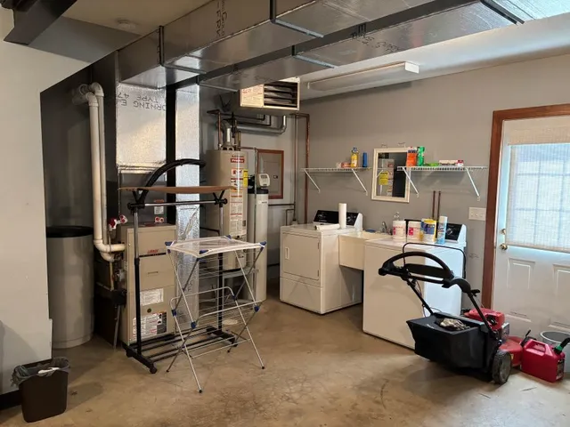 $149,900 | 206 South Cherry Street, Crescent City, IL 60928