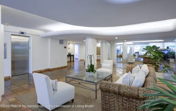 $1,390,000 | 139 Sunrise Avenue, Unit 102, Palm Beach, FL 33480