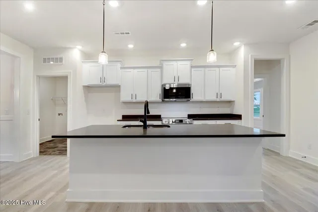 $427,500 | 102 Manchester Court, La Grange, NC 28551