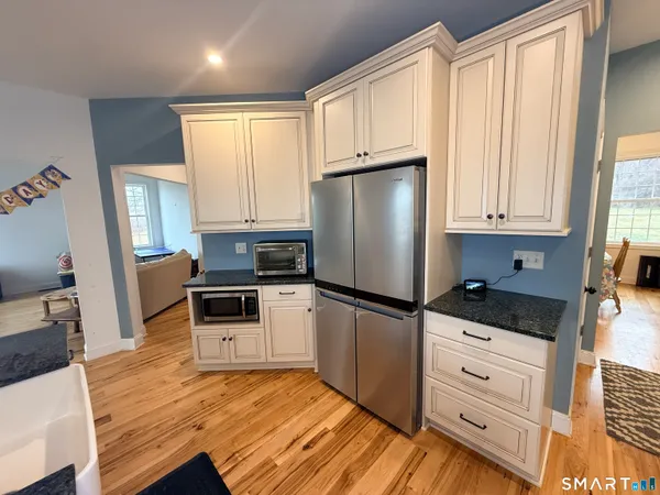 $794,500 | 4 Hard Hill Road South, Bethlehem, CT 06751