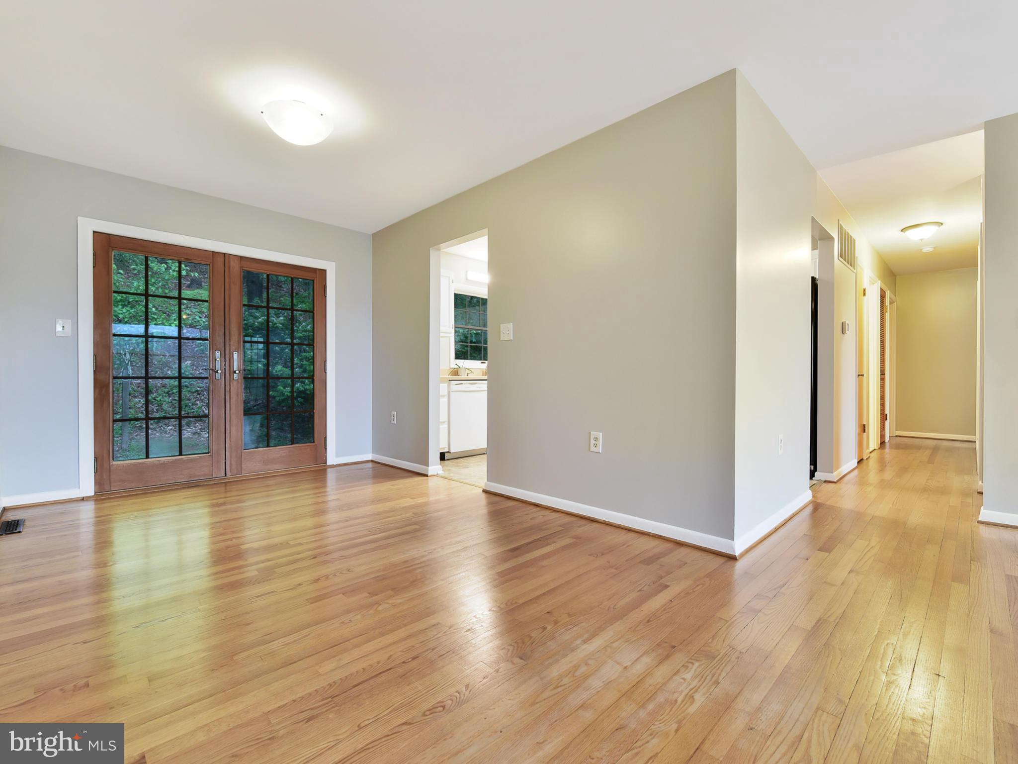 8718 Indian Springs Road Frederick, MD 21702 - Photo 14 of 39 Dining Room