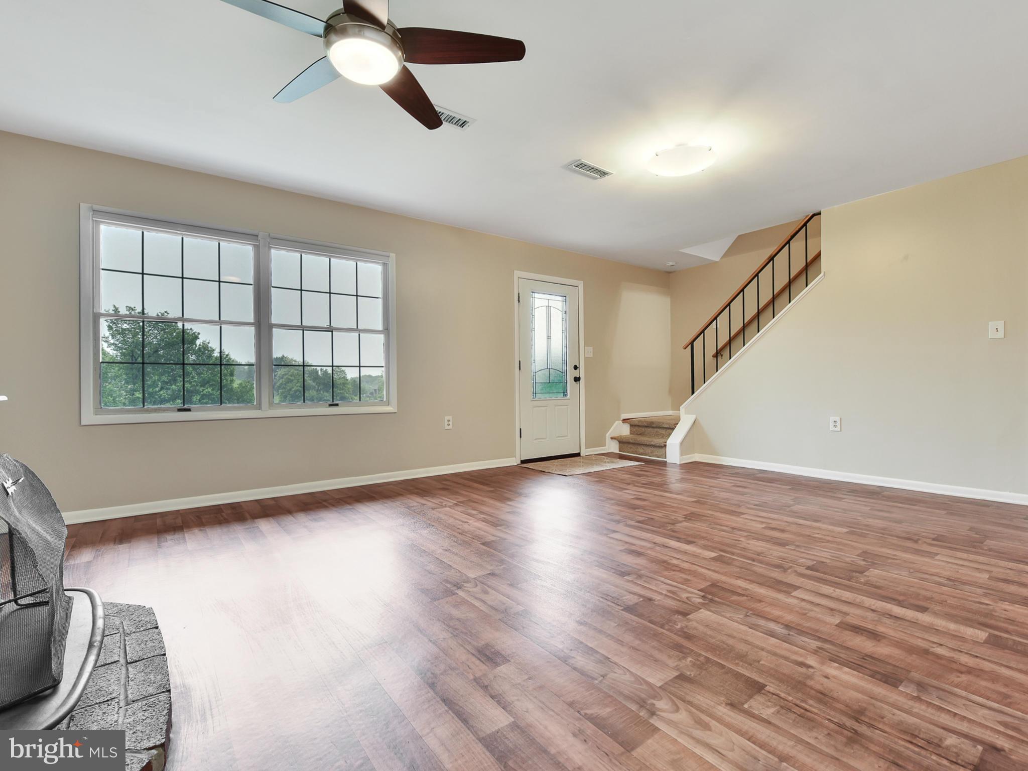 8718 Indian Springs Road Frederick, MD 21702 - Photo 3 of 39 Family Room
