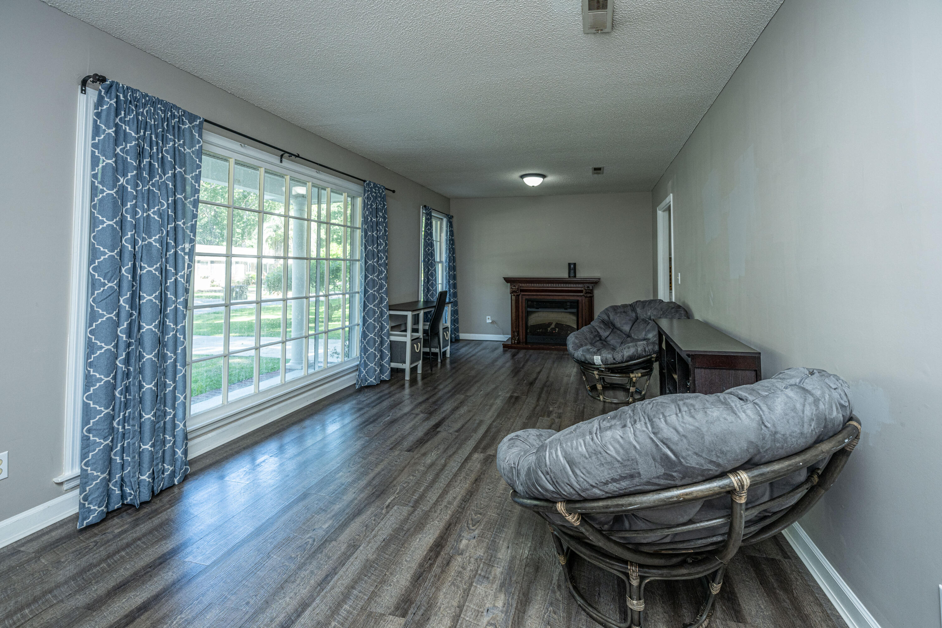 314 Heber Road Summerville, SC 29485 - Photo 7 of 35 314HeberRd012