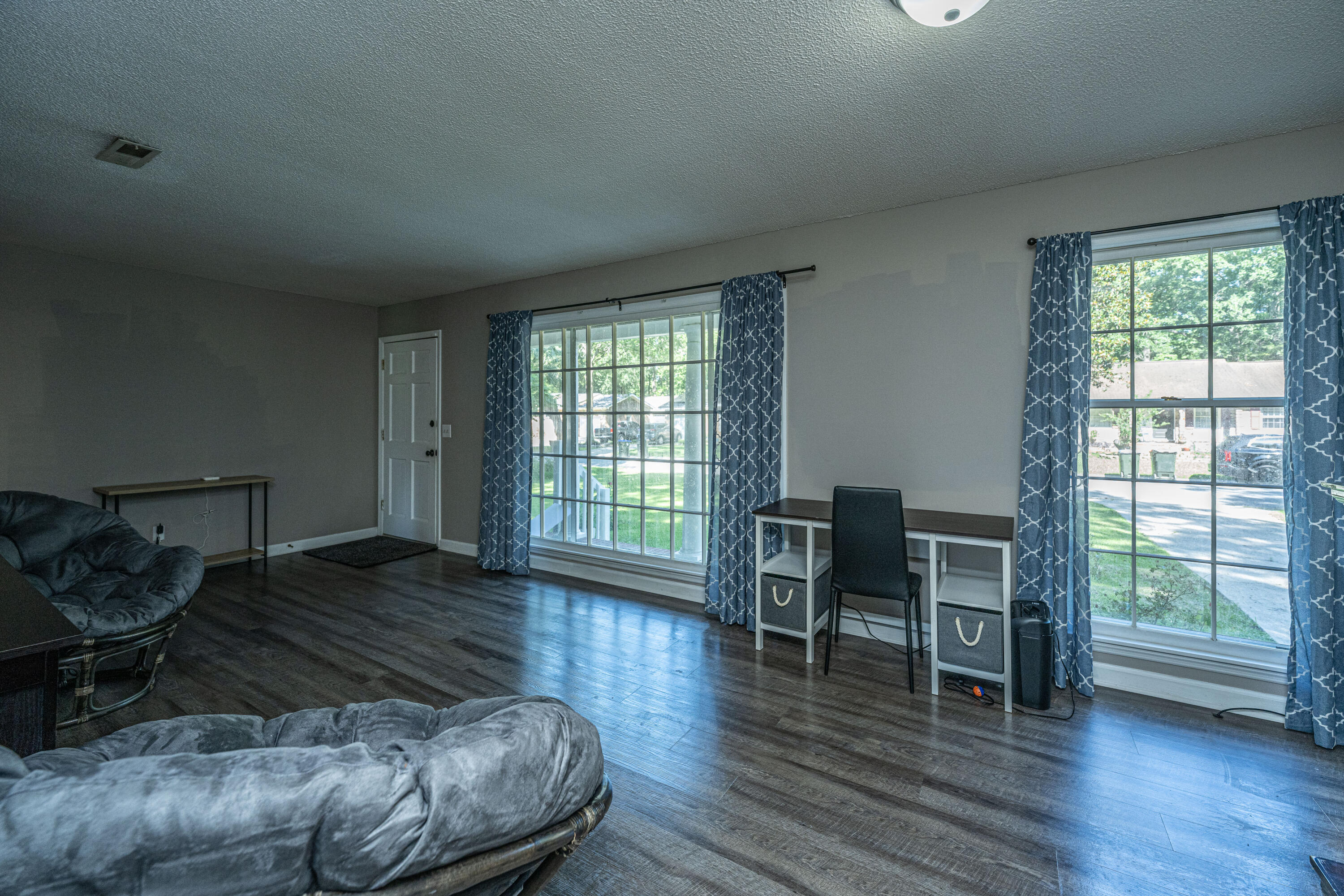 314 Heber Road Summerville, SC 29485 - Photo 8 of 35 314HeberRd009