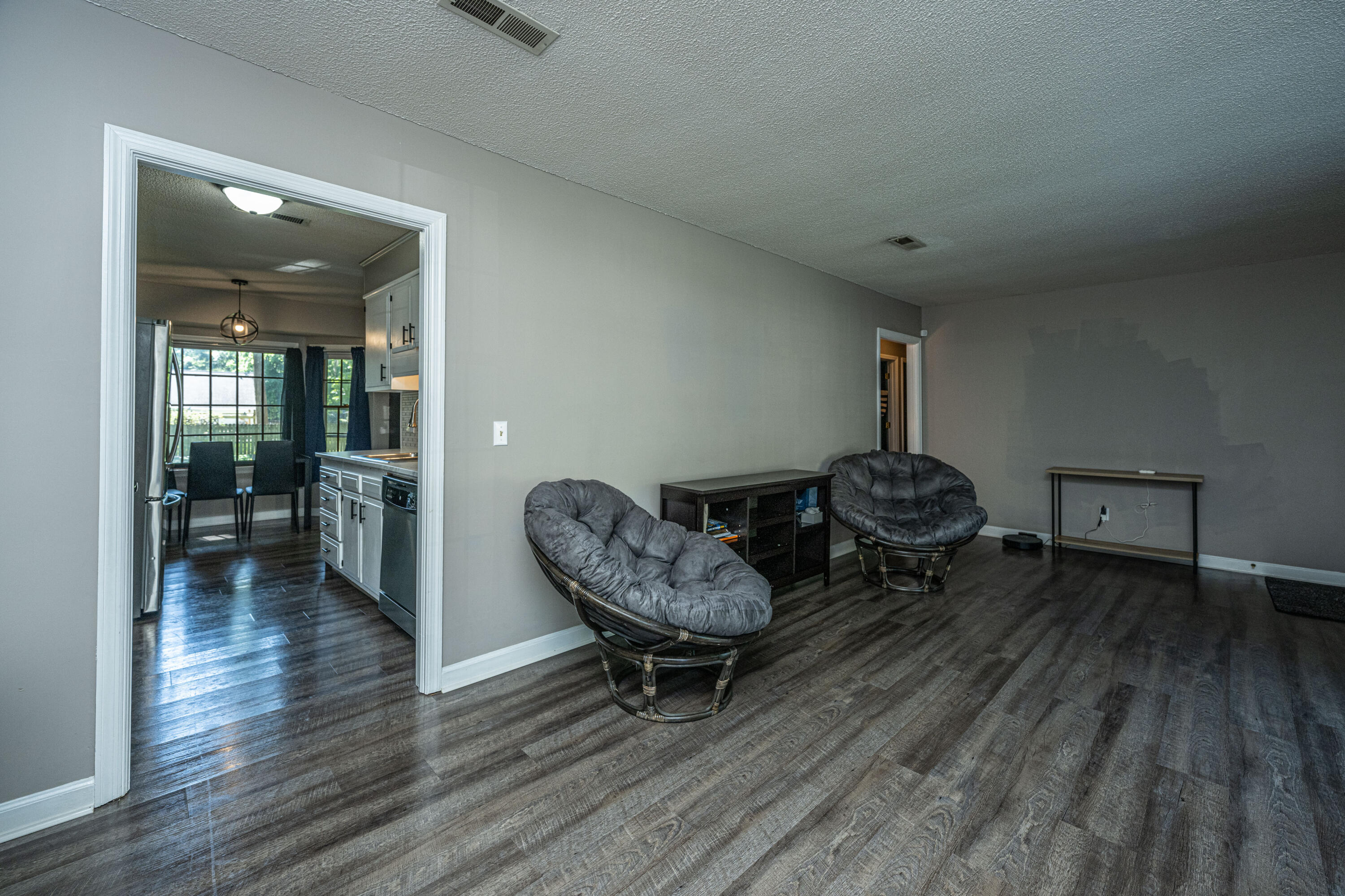 314 Heber Road Summerville, SC 29485 - Photo 9 of 35 314HeberRd010