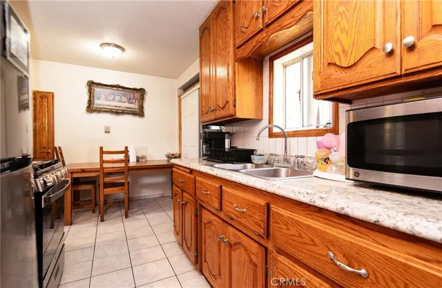 $699,999 | 14527 Corlett Avenue, Compton, CA 90220