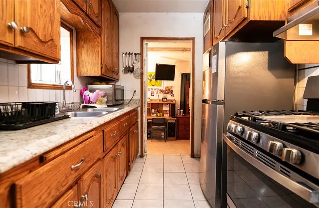 $699,999 | 14527 Corlett Avenue, Compton, CA 90220