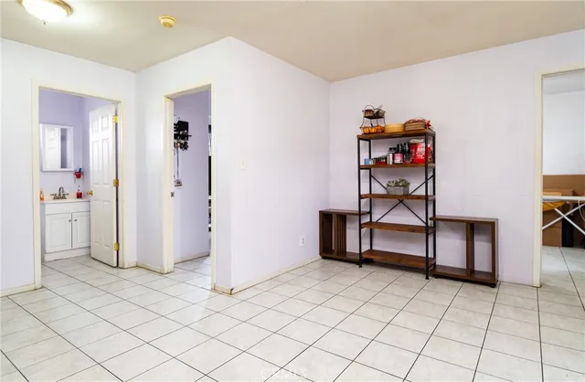 $699,999 | 14527 Corlett Avenue, Compton, CA 90220