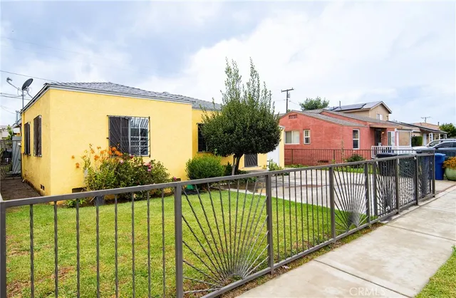 $699,999 | 14527 Corlett Avenue, Compton, CA 90220
