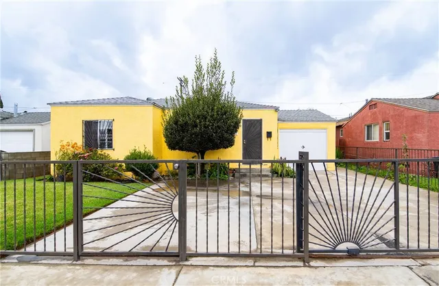 $699,999 | 14527 Corlett Avenue, Compton, CA 90220