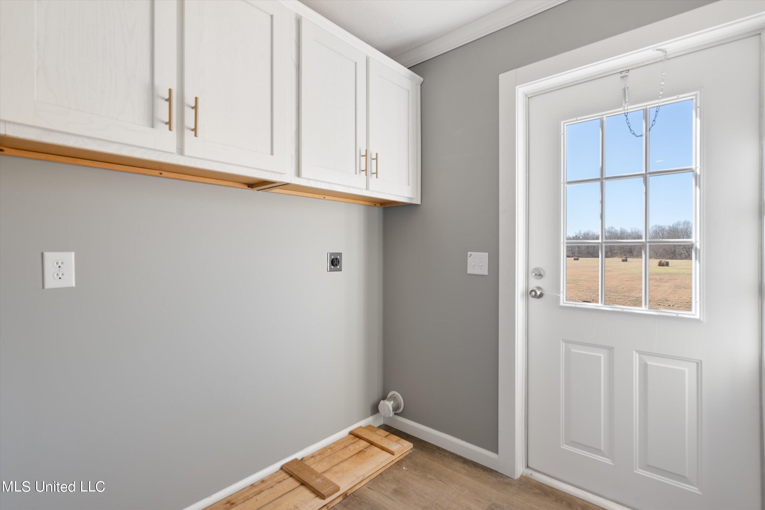 256 McCauley Road Holly Springs, MS 38635 - Photo 14 of 36 14-Laundry Room
