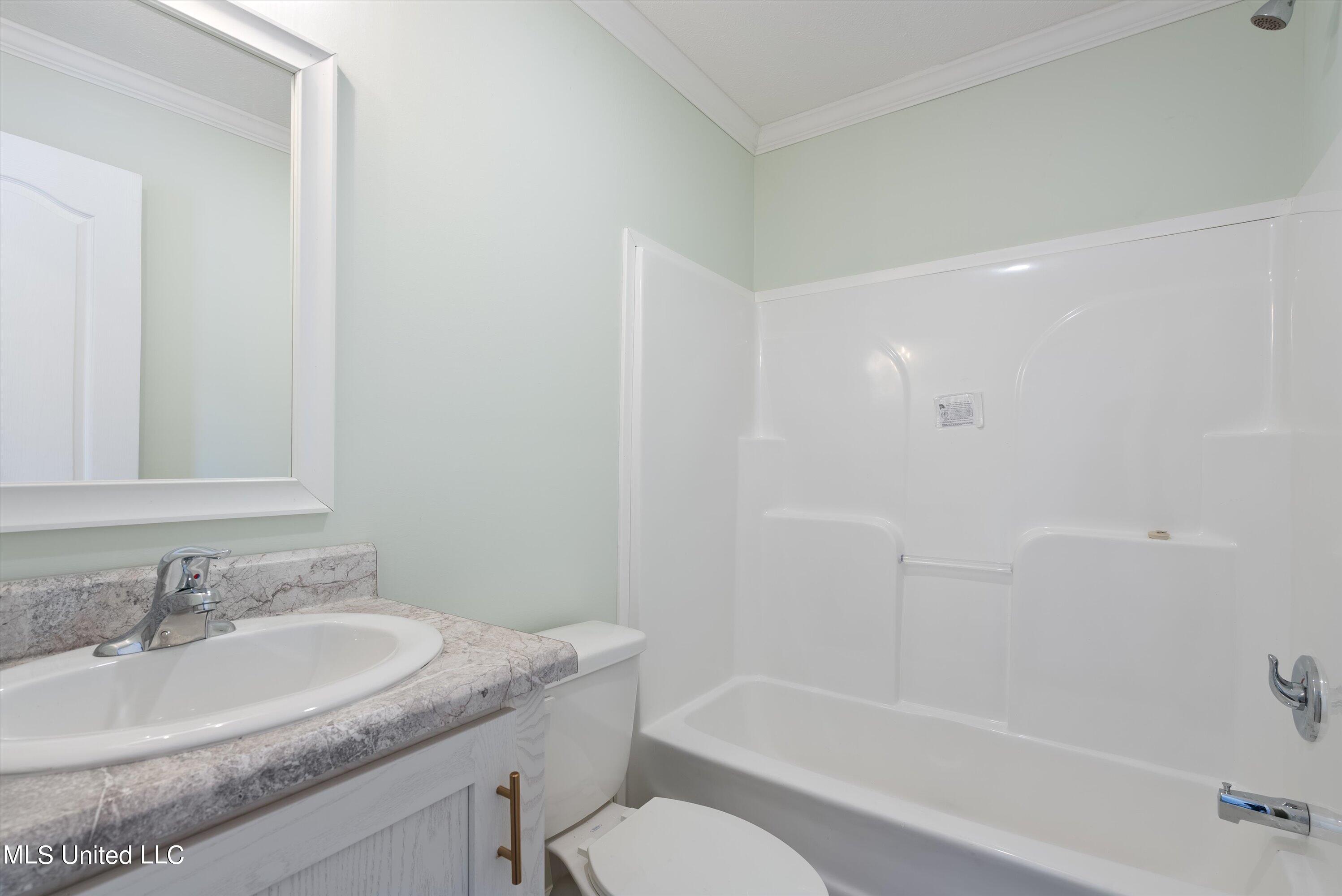 256 McCauley Road Holly Springs, MS 38635 - Photo 23 of 36 23-Guest Bathroom