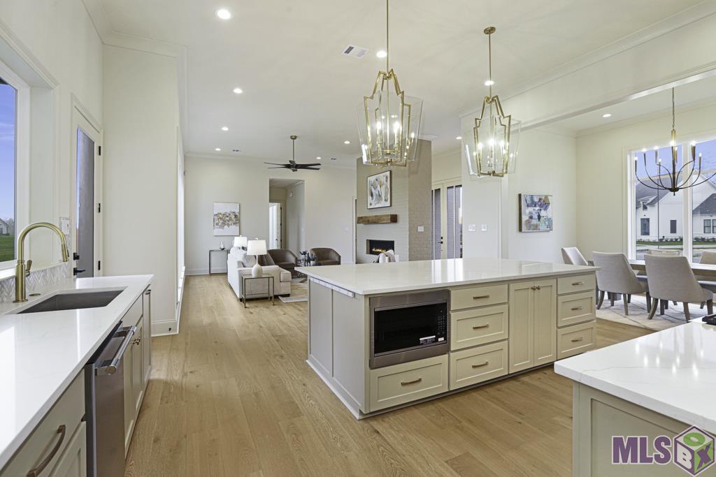 43294 Collyns Cove Prairieville, LA 70769 - Photo 12 of 40