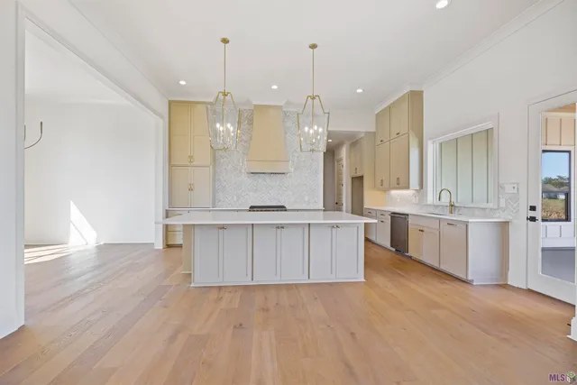 $900,000 | 43294 Collyns Cove, Prairieville, LA 70769