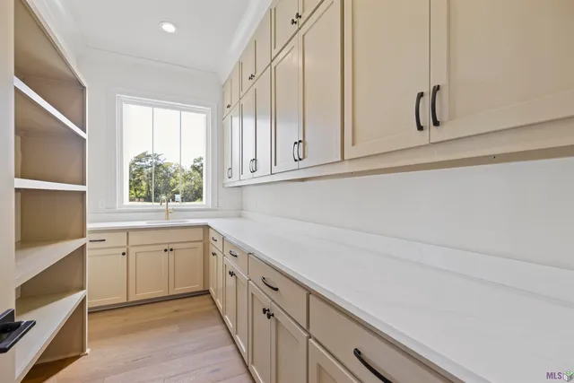 $900,000 | 43294 Collyns Cove, Prairieville, LA 70769