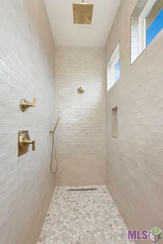 $889,900 | 43294 Collyns Cove, Prairieville, LA 70769