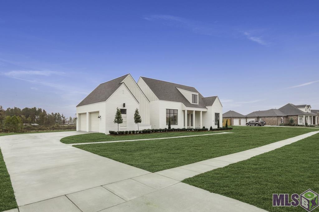 43294 Collyns Cove Prairieville, LA 70769 - Photo 3 of 40