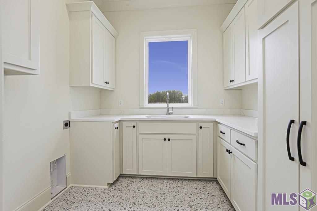 43294 Collyns Cove Prairieville, LA 70769 - Photo 34 of 40