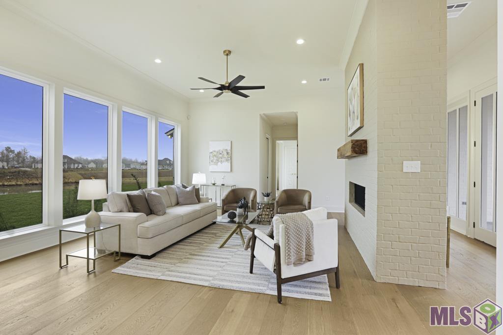 43294 Collyns Cove Prairieville, LA 70769 - Photo 6 of 40