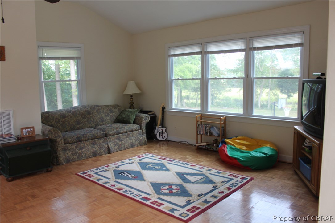 391 Chapel Neck Road North, VA 23128 - Photo 10 of 17 Gallery Image 10