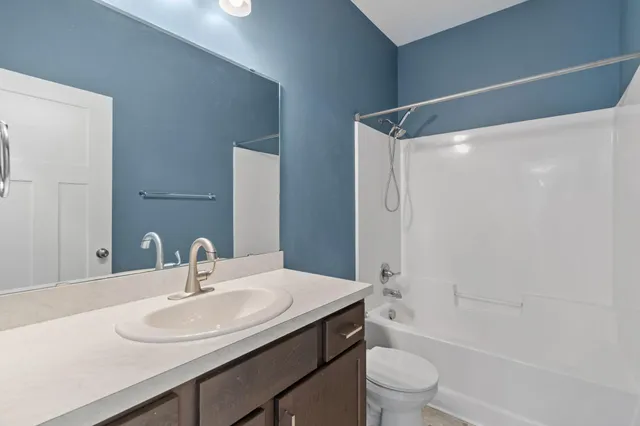 $375,000 | 811 Morrison Avenue Northwest, Annandale, MN 55302