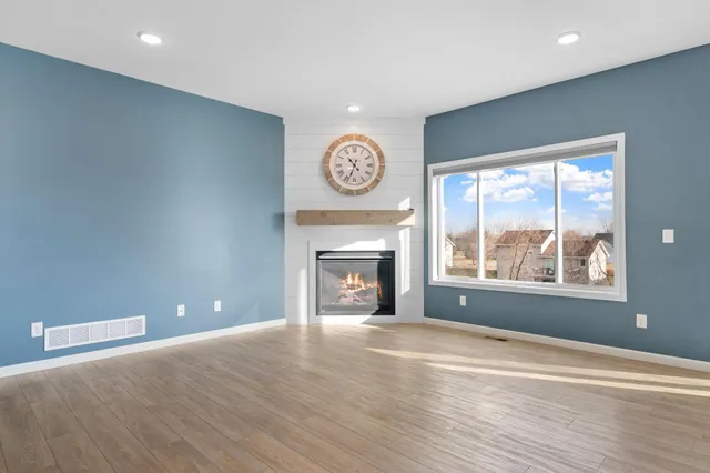 $375,000 | 811 Morrison Avenue Northwest, Annandale, MN 55302